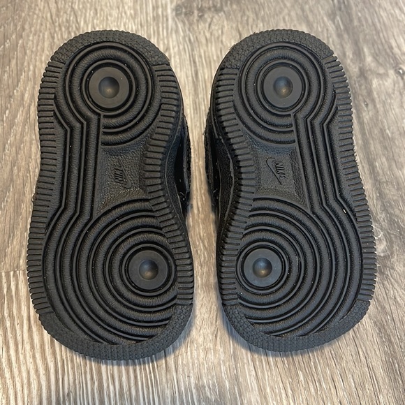 SOLD Nike Air Force 1 3c - Picture 2 of 4